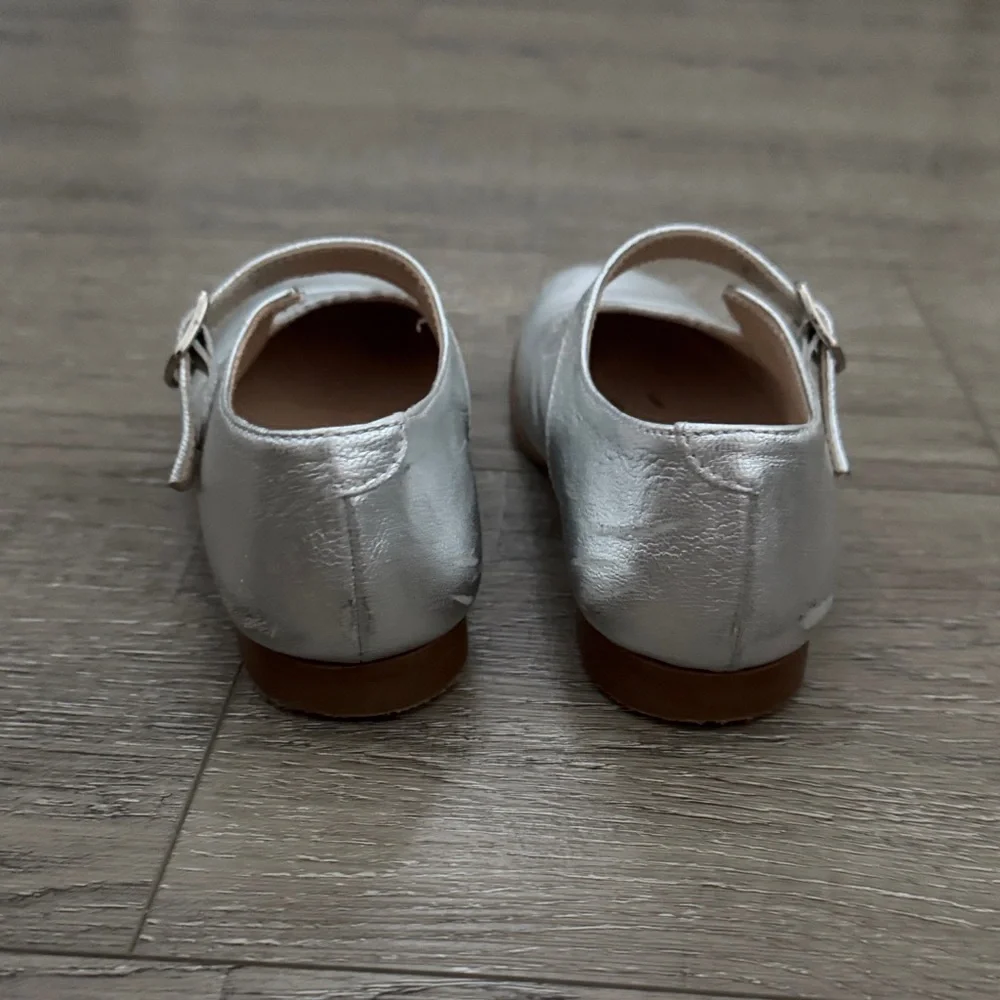 Girls' Silver Mary Jane Dress Shoes with Buckle Strap